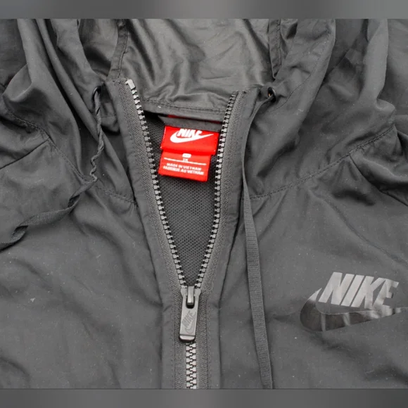 Nike Women’s 1X Black Fitted Windbreaker Jacket - Picture 5 of 5